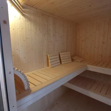 Σαλέ Holztraum Mit Sauna *